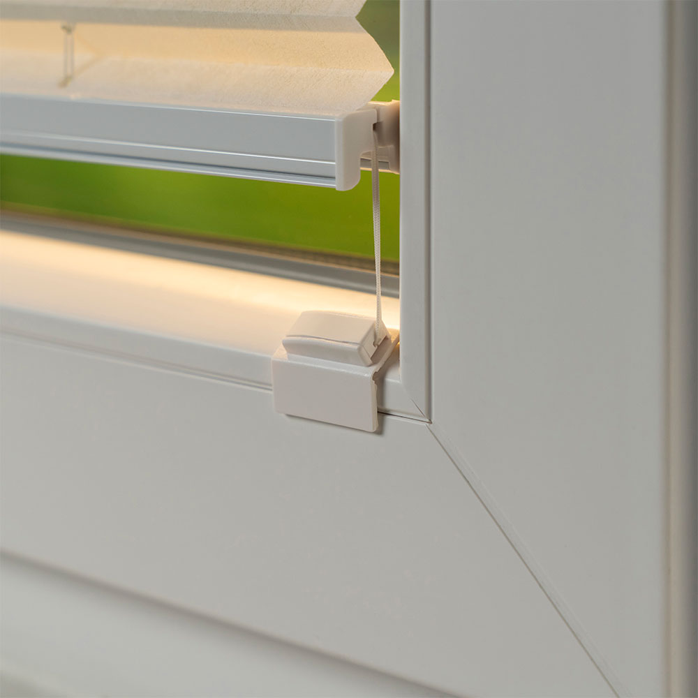 Krótki uchwyt samoprzylepny