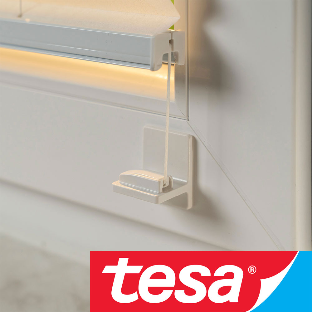 Płytka samoprzylepna