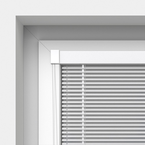 Na listwie przyszybowej